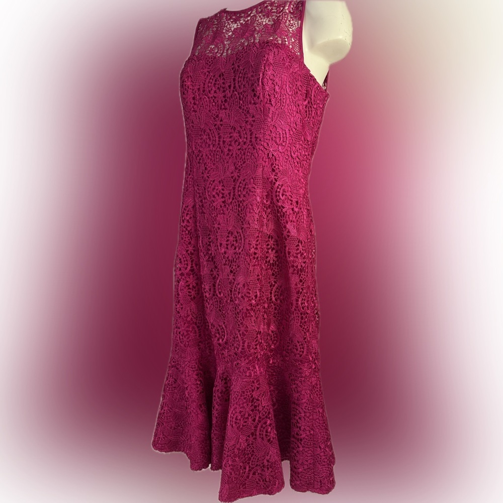 Eliza J Magenta Lace Sleeveless Sheath Dress (Size 4)‎ - Picture 11 of 14